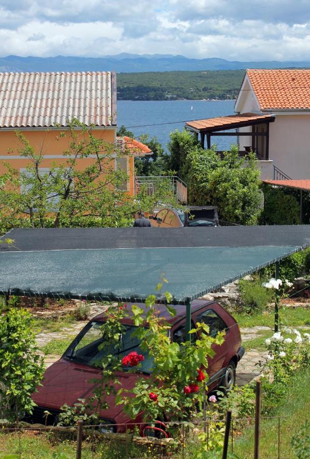 Apartments By The Sea Vantacici, Krk - 5347 Malinska Eksteriør billede